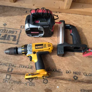 DeWalt Drill, Craftsman Radio, & 18v-EX Craftsman Work Light