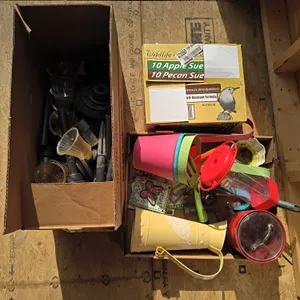 Gardening & Yard Decor Lot: Planters, Bird Feeders, Path Lights & More