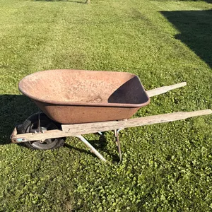 JACKSON METAL WHEELBARROW