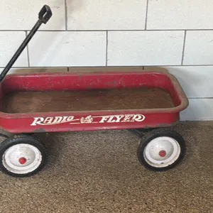 VINTAGE RADIO FLYER WAGON