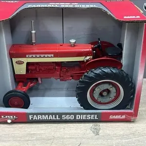 ERTL Britains 1:16 Farmall 560 Diesel Tractor.