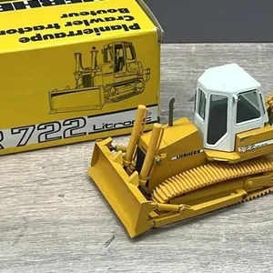 1:50 LIEBHERR Crawler Dozer w/Ripper.