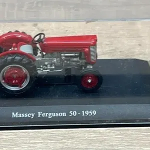 1:64 Massey Ferguson 50 Tractor.