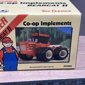 ERTL Britains 1:32 Steiger Bearcat. Toy Farmer