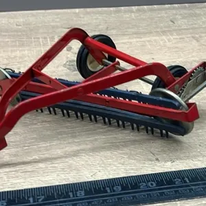 1:16 Side Delivery Rake