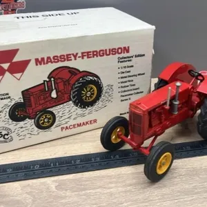 SpecCast 1:16 Collectors Edition Massey Harris