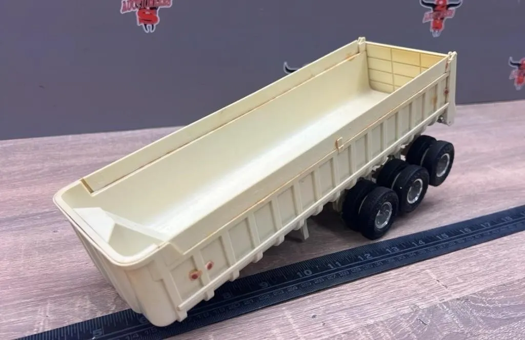 Plastic and Dump Gravel Trailer 12" Long
