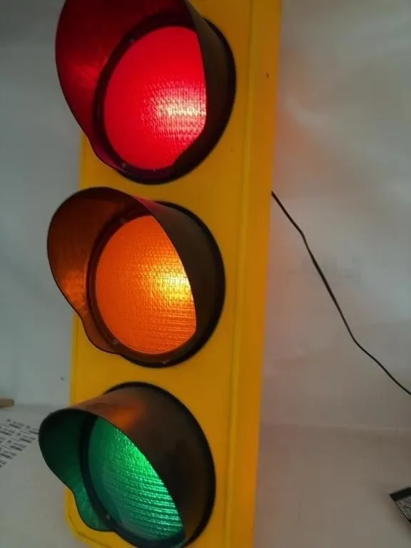 Yellow 3-Light Traffic Signal Fixture