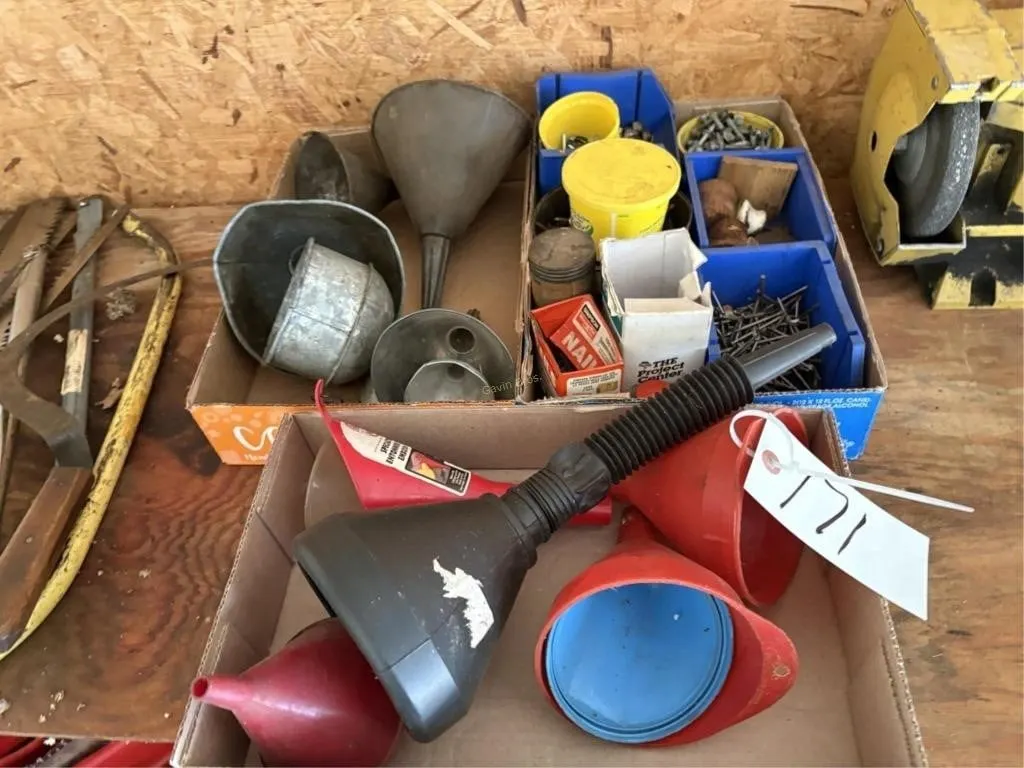 Funnels & hardware