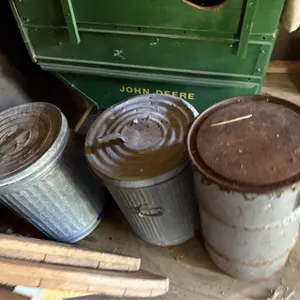 Garbage Cans & Barrel
