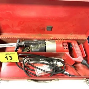 NICE MILWAUKEE SAWZALL W BLADES
