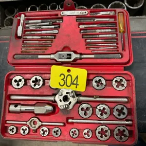 Snap on tap and dye set